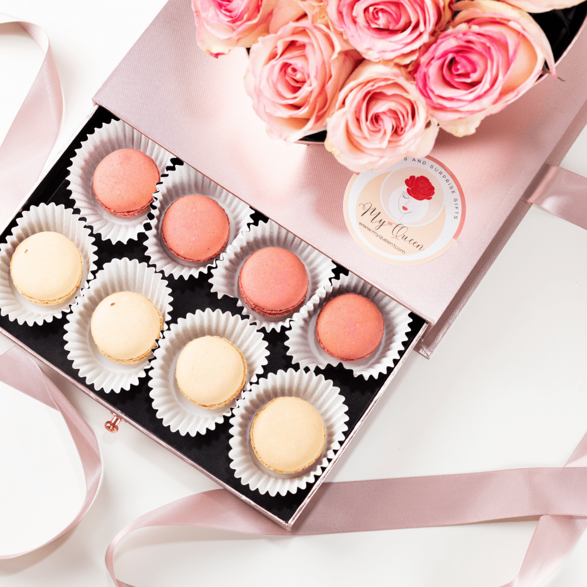 QUEEN | Flowers and macarons Surprise Gift Box - My Queen